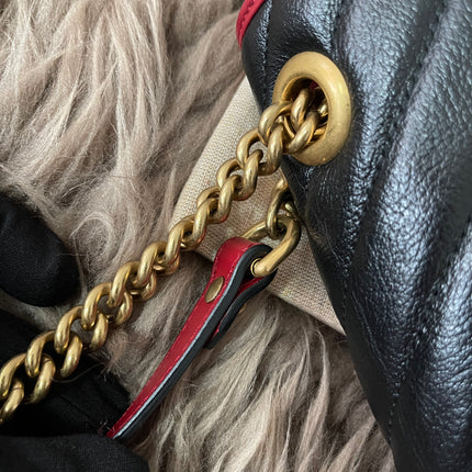 PRELOVED AUTHENTIC GUCCI GG Mini Marmont Matelassé Bag in BLK/RED