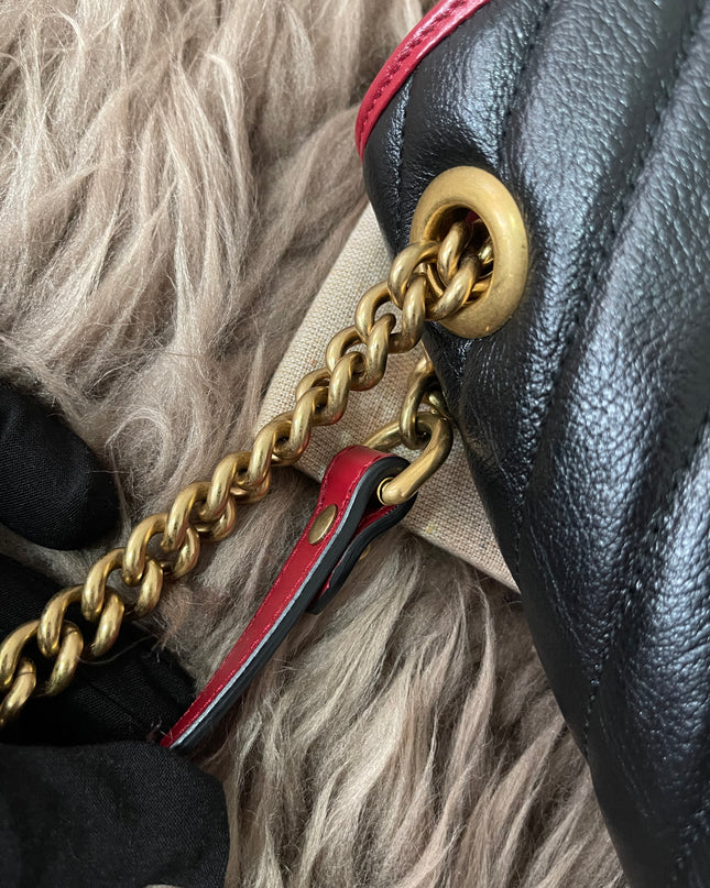 PRELOVED AUTHENTIC GUCCI GG Mini Marmont Matelassé Bag in BLK/RED