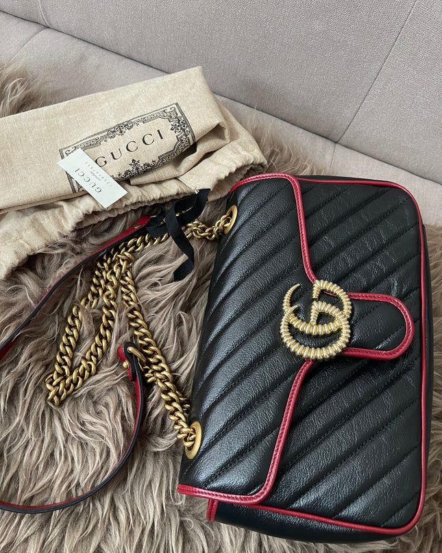 PRELOVED AUTHENTIC GUCCI GG Mini Marmont Matelassé Bag in BLK/RED