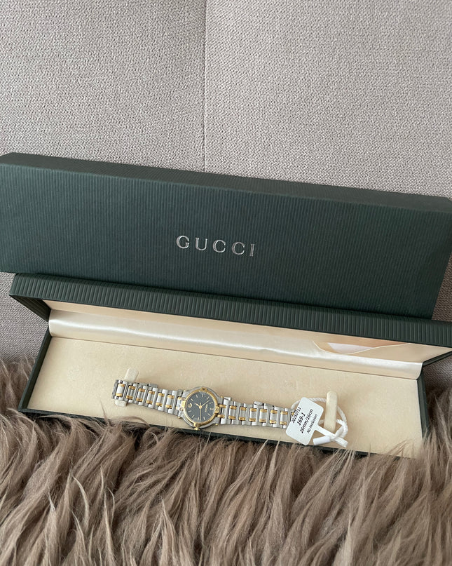 Preloved Authentic Gucci 9000L Two-Tone Black Dial Vintage Watch