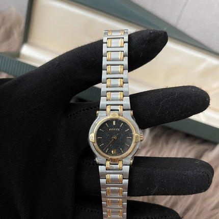 Preloved Authentic Gucci 9000L Two-Tone Black Dial Vintage Watch