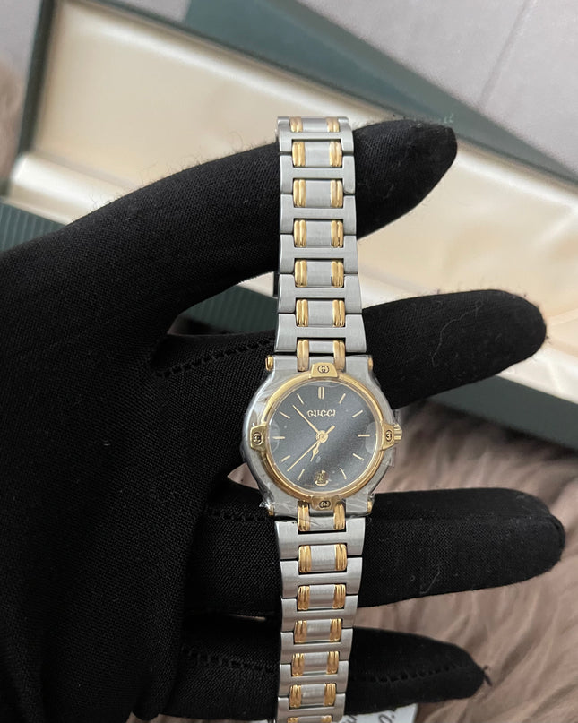 Preloved Authentic Gucci 9000L Two-Tone Black Dial Vintage Watch