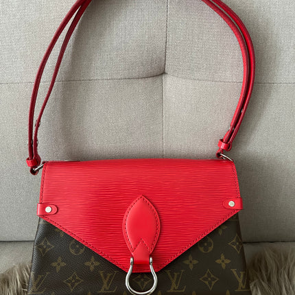Preloved Authentic  Louis Vuitton Saint Michel Epi leather flap