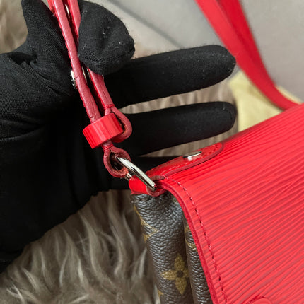 Preloved Authentic  Louis Vuitton Saint Michel Epi leather flap