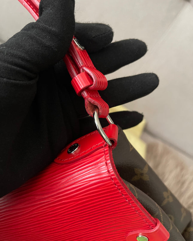 Preloved Authentic  Louis Vuitton Saint Michel Epi leather flap