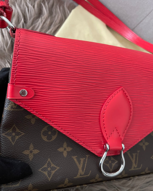 Preloved Authentic  Louis Vuitton Saint Michel Epi leather flap