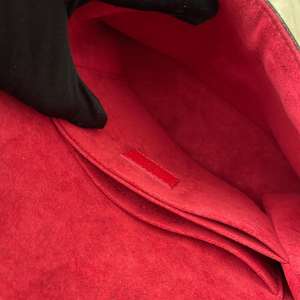 Preloved Authentic  Louis Vuitton Saint Michel Epi leather flap