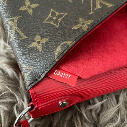 Preloved Authentic  Louis Vuitton Saint Michel Epi leather flap