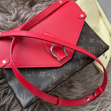 Preloved Authentic  Louis Vuitton Saint Michel Epi leather flap