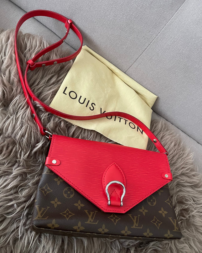 Preloved Authentic  Louis Vuitton Saint Michel Epi leather flap