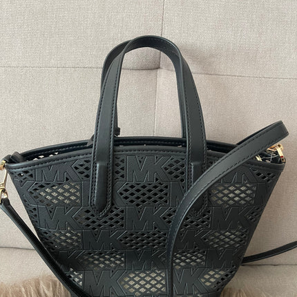 Preloved Authentic Unused Michael Kors Kimber Small 2-in-1 Perforated & Embossed Faux Leather Tote Bag
