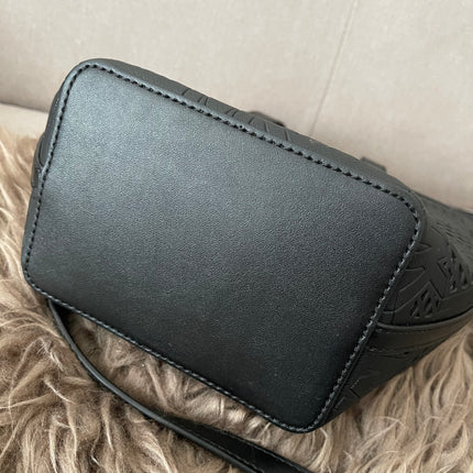 Preloved Authentic Unused Michael Kors Kimber Small 2-in-1 Perforated & Embossed Faux Leather Tote Bag