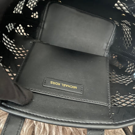 Preloved Authentic Unused Michael Kors Kimber Small 2-in-1 Perforated & Embossed Faux Leather Tote Bag