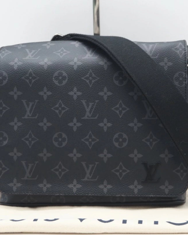Preloved Authentic Rank A LOUIS VUITTON Eclipse District PM