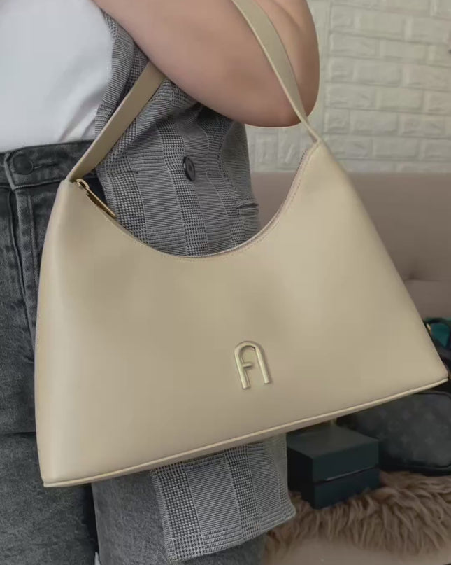 Preloved Authentic Furla Miastella Hobo Bag in Beige