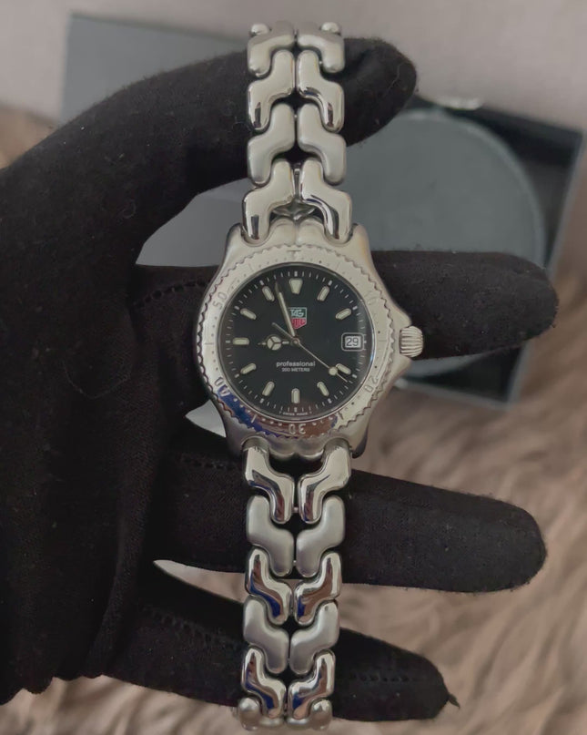 Preloved Authentic TAG Heuer Professional 200M stainless steel watch