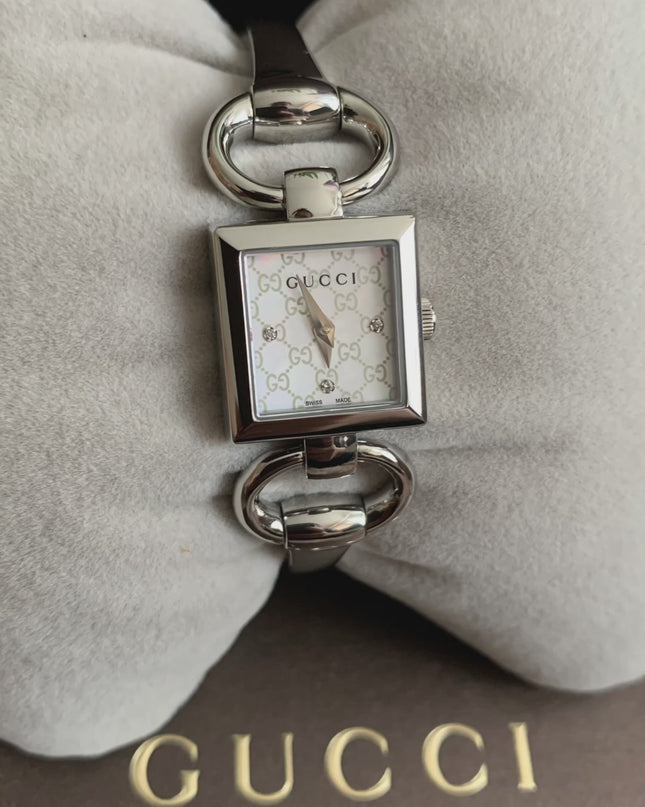 Gucci Tornavoni Women's Watch, 0.7 inch (18 mm), Quartz, White Pearl YA120517