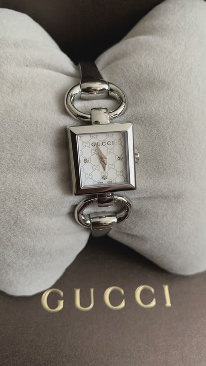 Gucci Tornavoni Women's Watch, 0.7 inch (18 mm), Quartz, White Pearl YA120517