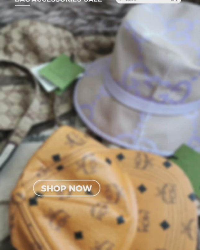 Gucci
Reversible GG & nylon bucket hat