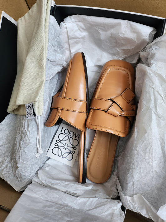 Loewe mule