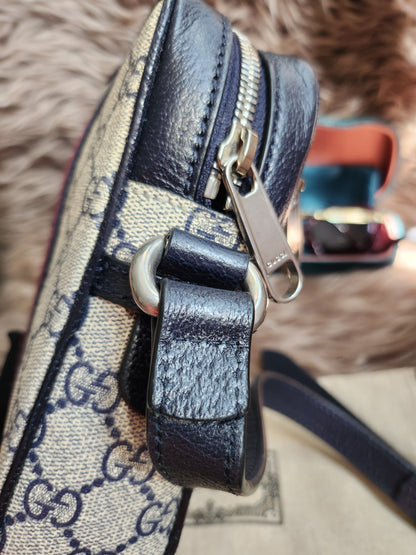 Gucci Beige/Navy Blue GG Supreme