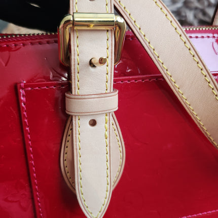 Louis Vuitton Monogram Vernis Rosewood Avenue shoulder bag