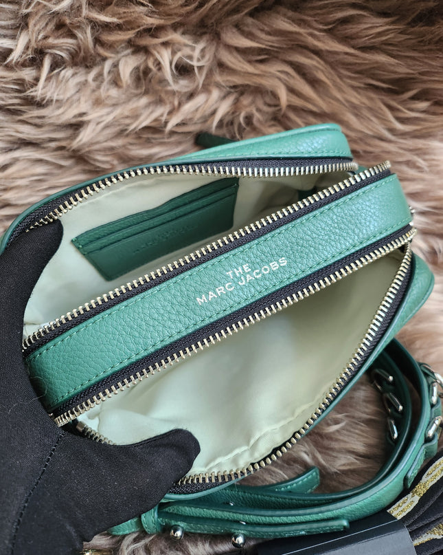 Marc Jacobs The Softshot 21 in cucumber green leather silver-tone hardware