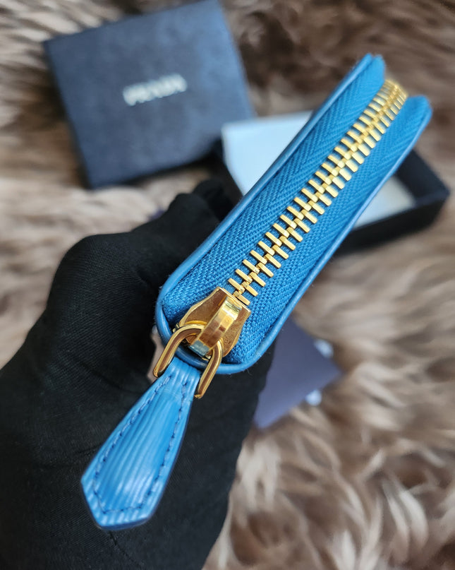 Prada Zip Aroud Coin Purse