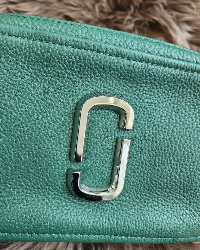 Marc Jacobs The Softshot 21 in cucumber green leather silver-tone hardware