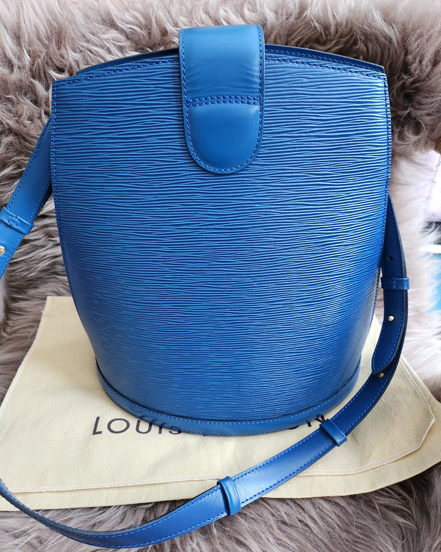 Louis Vuitton Cluny Shoulder Bag