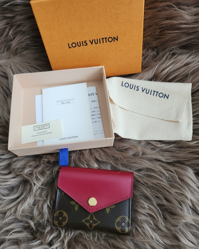 LOUIS VUITTON Monogram Zoe Wallet Small