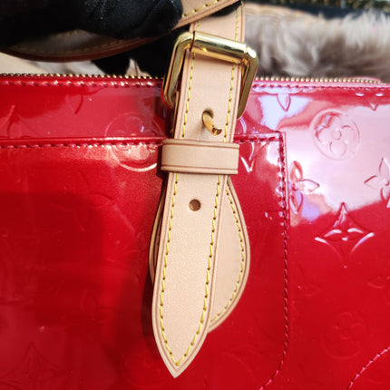 Louis Vuitton Monogram Vernis Rosewood Avenue shoulder bag