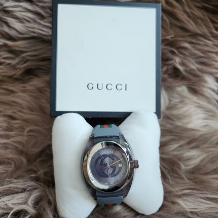 Gucci
Sync Grey Dial and Grey Rubber Strap Unisex Watch 137.1