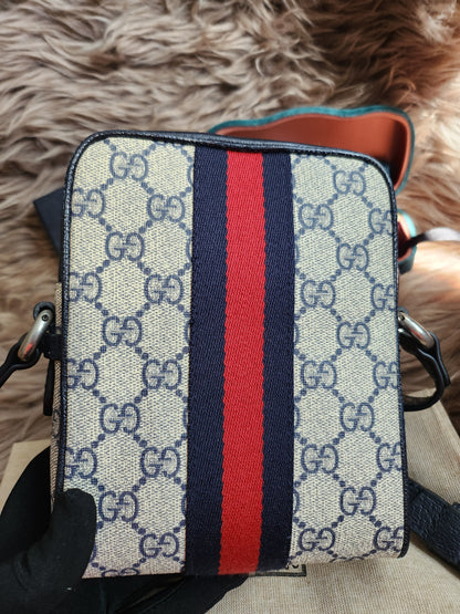 Gucci Beige/Navy Blue GG Supreme
