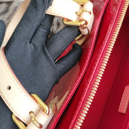 Louis Vuitton Monogram Vernis Rosewood Avenue shoulder bag