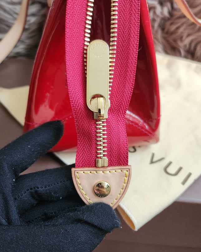 Louis Vuitton Monogram Vernis Rosewood Avenue shoulder bag