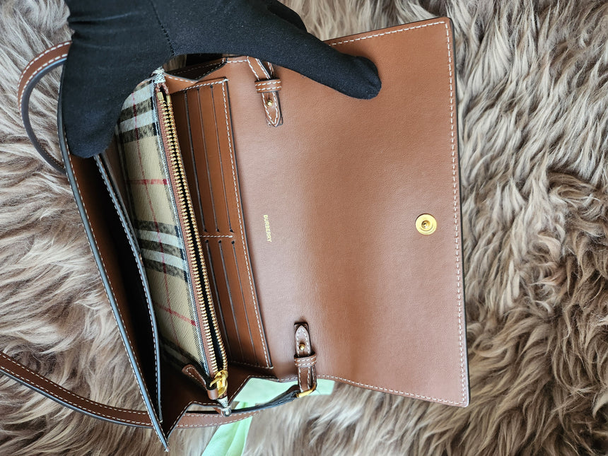 Burberry Vintage check wallet