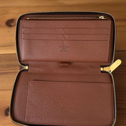 Preloved Authentic Louis Vuitton Zippy Organizer Long Wallet