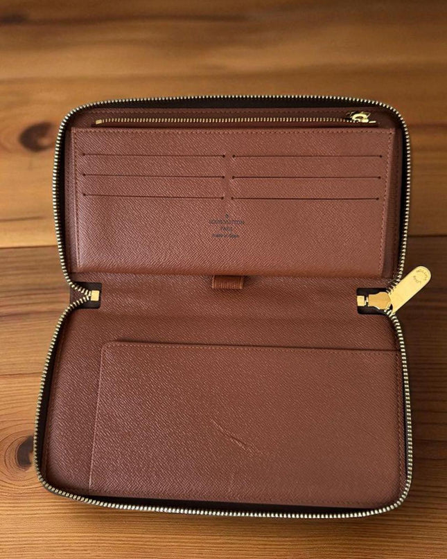 Preloved Authentic Louis Vuitton Zippy Organizer Long Wallet
