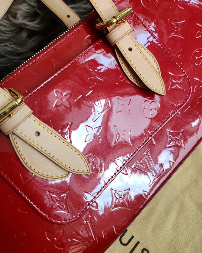 Louis Vuitton Monogram Vernis Rosewood Avenue shoulder bag