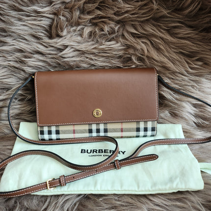Burberry Vintage check wallet