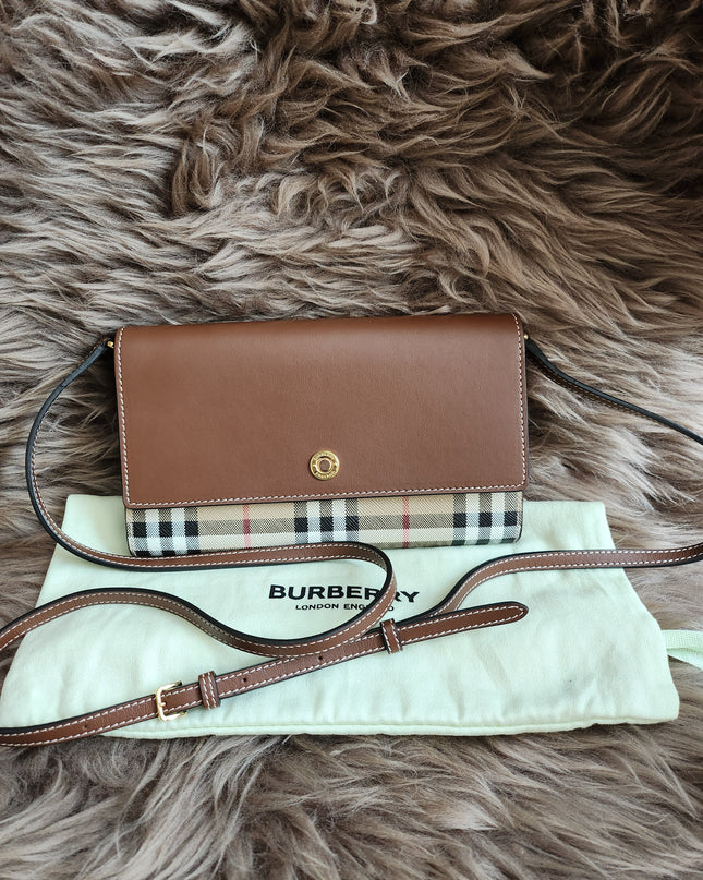 Burberry Vintage check wallet
