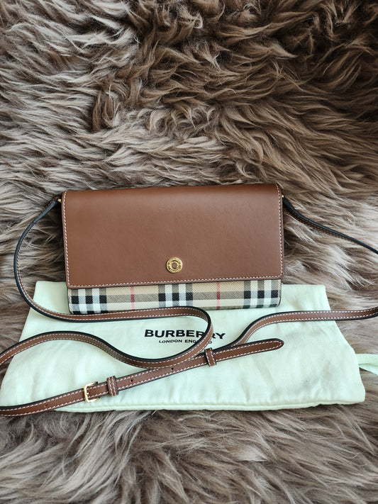 Burberry Vintage check wallet