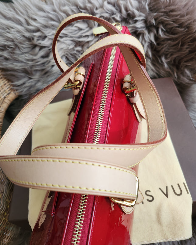 Louis Vuitton Monogram Vernis Rosewood Avenue shoulder bag