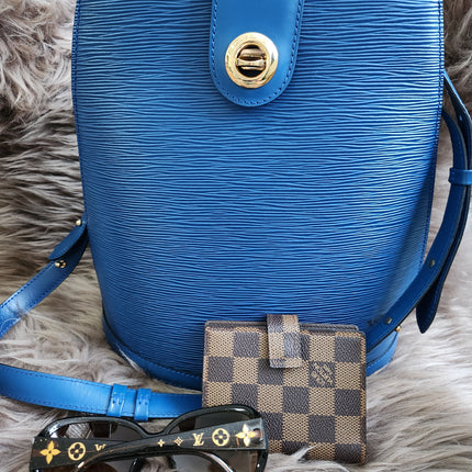 Louis Vuitton Cluny Shoulder Bag
