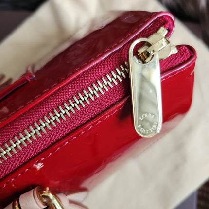 Louis Vuitton Monogram Vernis Rosewood Avenue shoulder bag