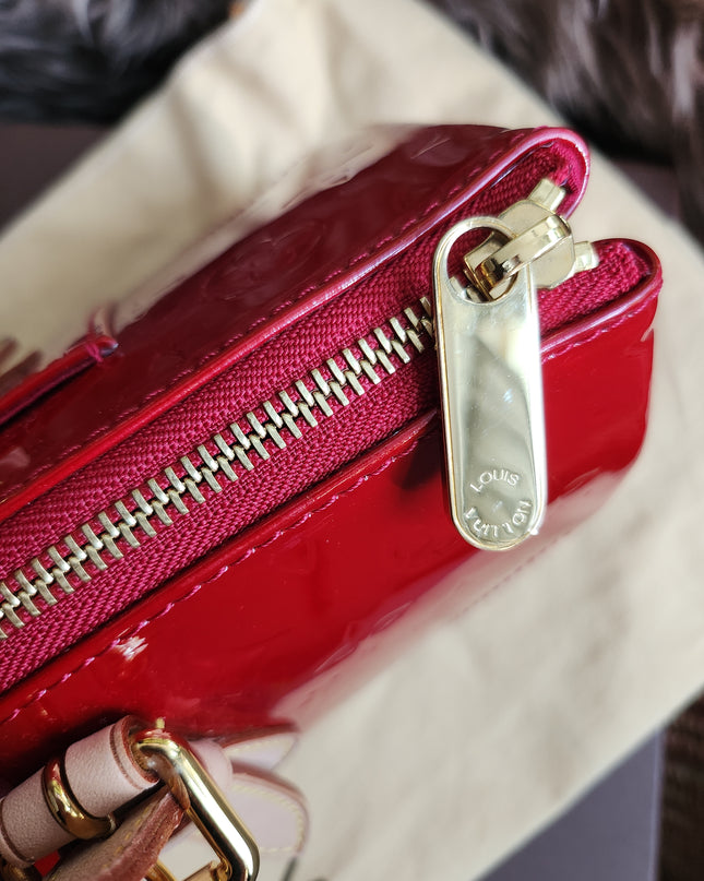 Louis Vuitton Monogram Vernis Rosewood Avenue shoulder bag