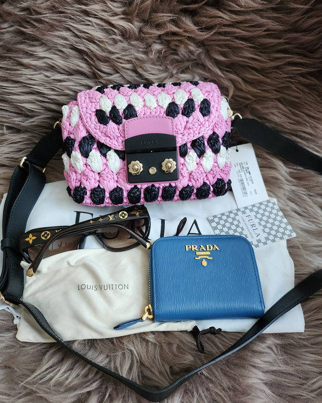 Prada Zip Aroud Coin Purse