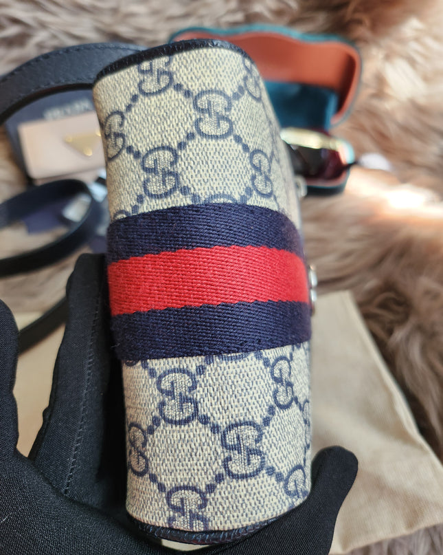 Gucci Beige/Navy Blue GG Supreme