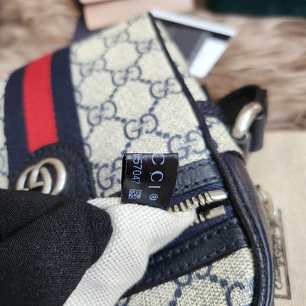 Gucci Beige/Navy Blue GG Supreme